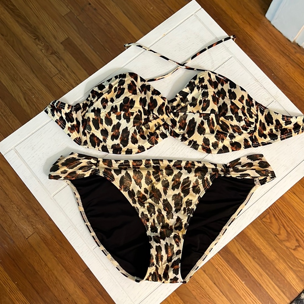 Leopard bikini